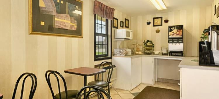 北阿特尔伯勒骑士酒店(Knights Inn North Attleboro)图片