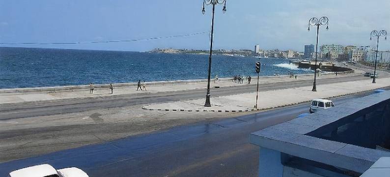 临海别墅(House In Front of The Sea)图片