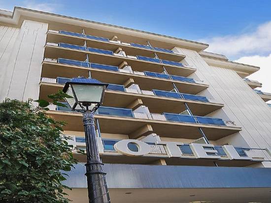 匹內塔宮殿酒店