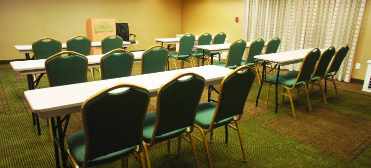 劳德代尔堡机场拉昆塔温德姆套房酒店(La Quinta Inn & Suites by Wyndham Ft. Lauderdale Airport)图片