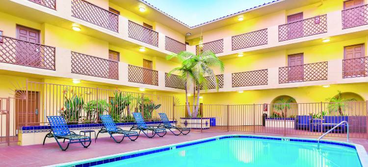 圣迭戈老城舒适酒店(Comfort Inn San Diego Old Town)图片