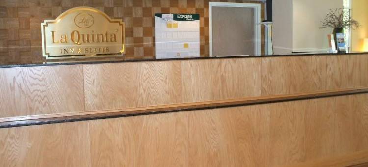 萨拉索塔市中心拉昆塔温德姆套房酒店(La Quinta Inn & Suites by Wyndham Sarasota Downtown)图片