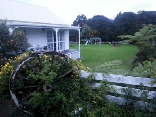 Coromandel Cottages Hotel Reviews And Room Rates