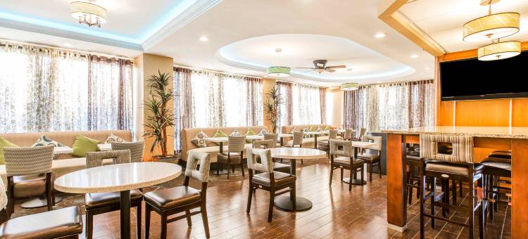 阿纳海姆度假村舒适酒店(Comfort Inn Anaheim Resort)图片