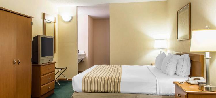 布鲁斯堡凯艺酒店(Quality Inn Bloomsburg)图片