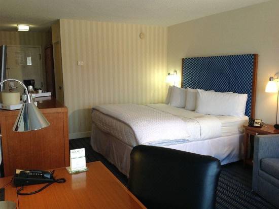 Wyndham Garden Manassas Hotel Reviews And Room Rates