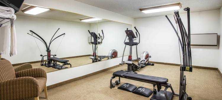 西雅图-锡塔克机场品质酒店(Quality Inn SeaTac Airport-Seattle)图片