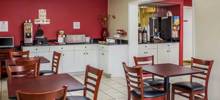 三角研究公园伊克诺旅馆(Econo Lodge Research Triangle Park)图片