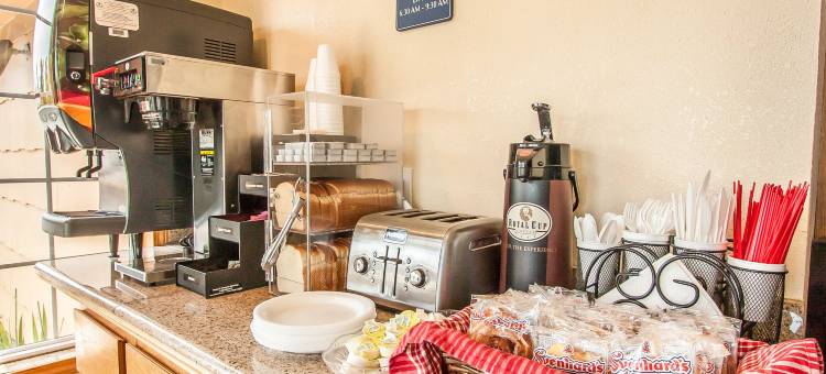 高速公路 217 号及 26 号西罗德威套房酒店(Rodeway Inn & Suites Hwy 217 & 26 W)图片