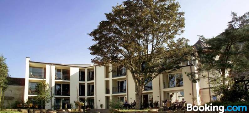 韦恩阔提尔布格花园酒店(Weinquartier Burggarten)图片