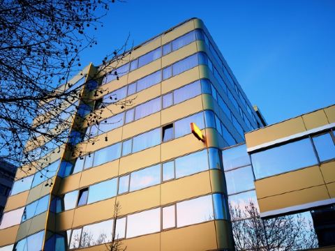 西姆酒店(simms hotel) 5.0分(2条点评) 620起距离517米立即预订