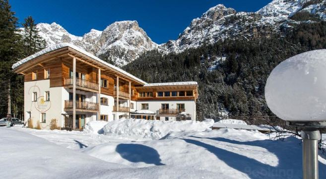 Residence Reisenschuh Hotel Overview