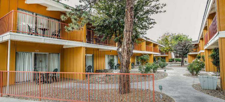 伊克诺旅馆-近里诺斯帕克斯会议中心(Econo Lodge Near Reno-Sparks Convention Center)图片