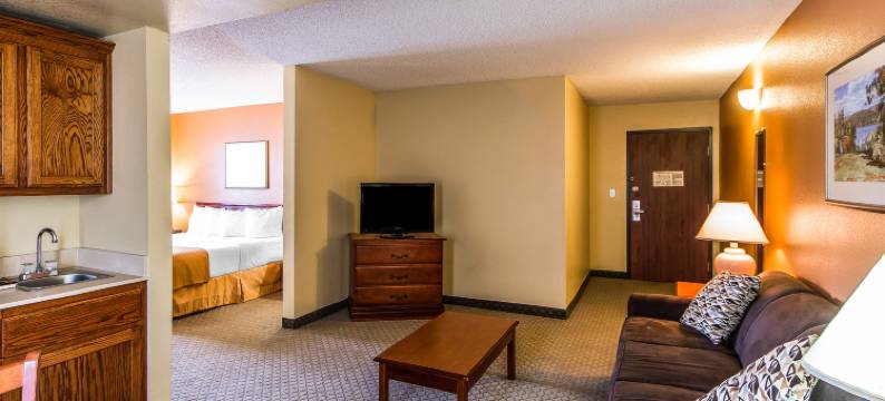 穆斯科吉康福特套房酒店(Comfort Inn & Suites Muskogee)图片