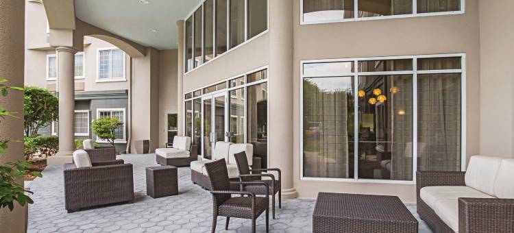 沃斯堡北拉昆塔温德姆套房酒店(La Quinta Inn & Suites by Wyndham Fort Worth North)图片