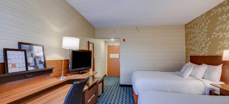 波士顿图克斯伯里/安多弗万枫酒店(Fairfield Inn Boston Tewksbury/Andover)图片