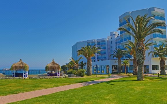 Le Bleu Hotel & Resort Kusadasi Hotel Overview