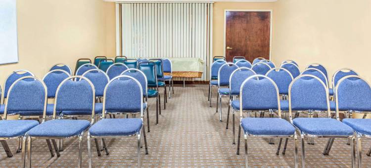 亚特兰大机场大学公园凯隆波因特酒店(Clarion Pointe Atlanta Airport College Park)图片