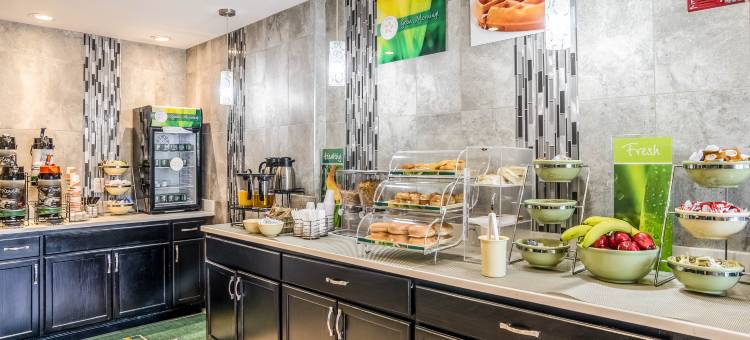 威斯敏斯特品质酒店及套房 - 布鲁姆菲尔德(Quality Inn & Suites Westminster - Broomfield)图片