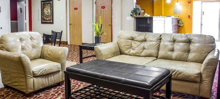 伊克诺套房酒店(Econo Lodge Inn & Suites)图片