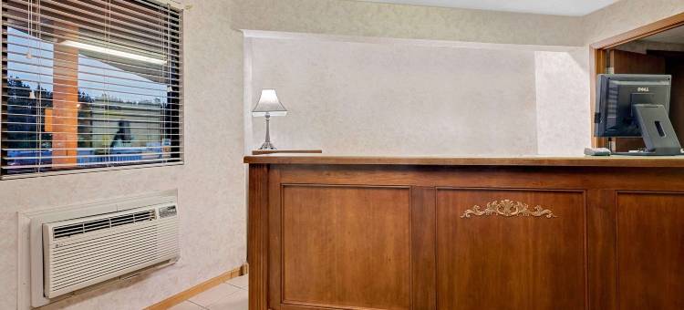 基斯通顿-拉什莫尔山速8酒店(Super 8 by Wyndham Keystone/Mt. Rushmore)图片