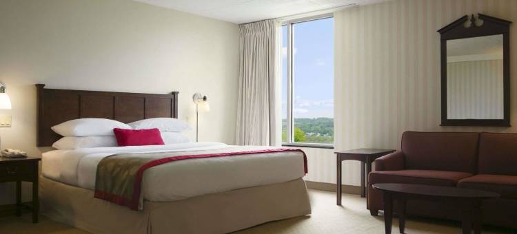 格林斯堡(Ramada by Wyndham Greensburg Hotel & Conference Center)图片