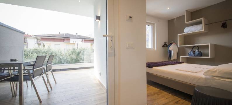 里瓦湖旅馆(Riva Lake Lodge)图片