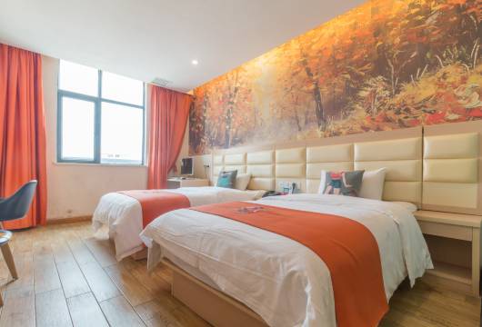 贰百度精品酒店(南昌京东大道地铁站店)