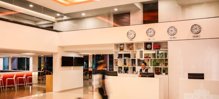 弗艾斯塔圣路易斯波托西格奥日艾塔华雷斯酒店(Fiesta Inn San Luis Potosi Glorieta Juarez)图片