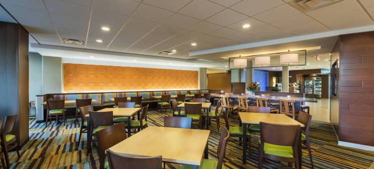 达拉斯沃克西哈奇万枫套房酒店(Fairfield Inn & Suites Dallas Waxahachie)图片