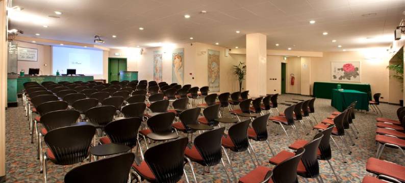 洛伊西尔利陆奥特酒店(Hotel & Loisir le Ruote)图片