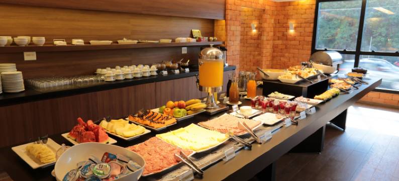 绿洲广场酒店(Oasis Plaza Hotel)图片