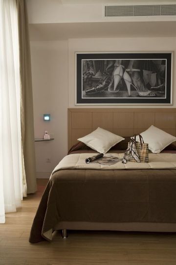 Chic HotelHotel Overview