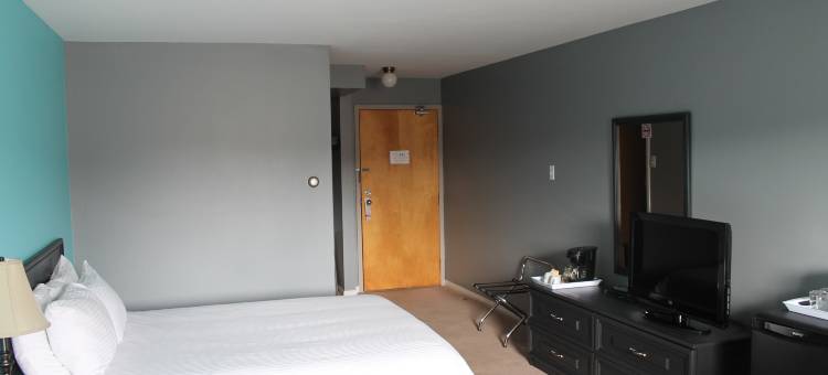 佛罗伦萨维尔旅馆，餐厅&游泳池(Ramada by Wyndham Florenceville)图片