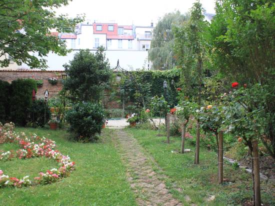 約翰斯特勞斯公寓