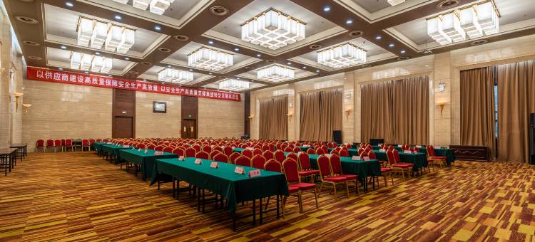 平顶山平安大厦(和平路步行街丹尼斯店)图片