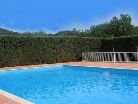 阿多尼斯迪涅莱班高尔夫度假村