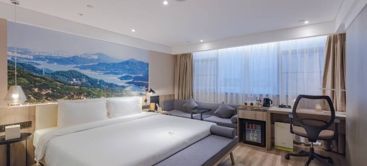 中山二路利和广场亚朵酒店图片