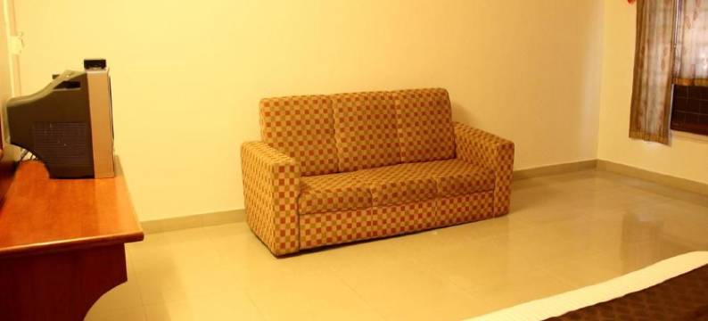 HMR皇家酒店(Hmr Hotels - Hotel Hmr Royal Inn)图片