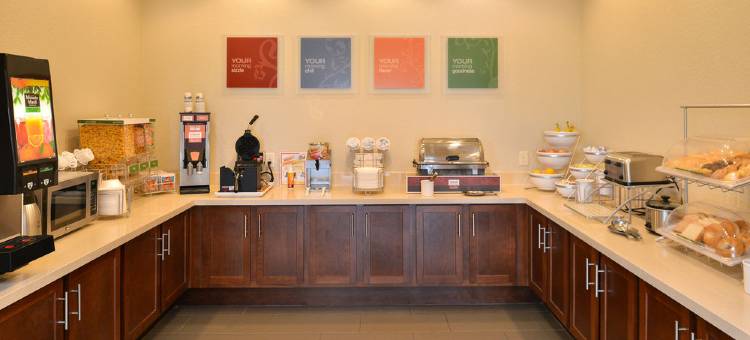 北维多利亚舒适套房酒店(Comfort Inn & Suites Victoria North)图片