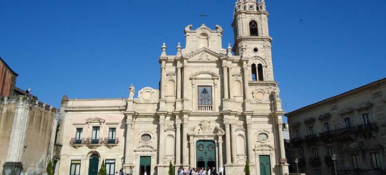 艾西雷亚尼中心住宿加早餐旅馆(Al Centro di Acireale B&B)图片