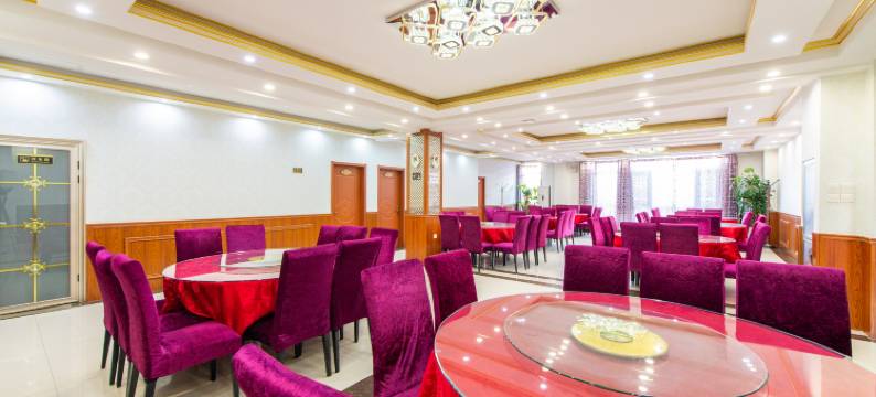 途窝假日酒店(平罗沙湖景区店)图片