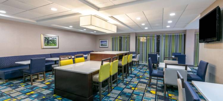 霍恩莱克南海文区拉昆塔温德姆套房酒店(La Quinta Inn & Suites by Wyndham Horn Lake / Southaven Area)图片