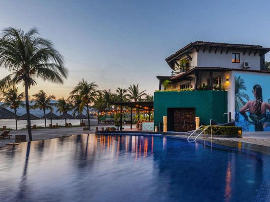 海亚特，Thompson 锡瓦塔塔内霍海滩度假村