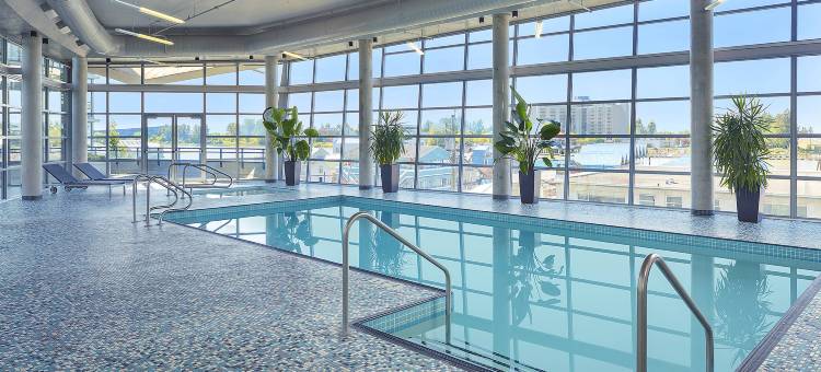 威斯汀温哥华机场沃尔中心酒店(The Westin Wall Centre, Vancouver Airport)图片