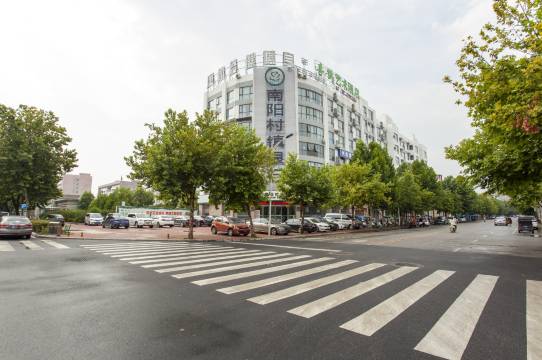 喜鹊艺术酒店(社旗赊店古镇店)