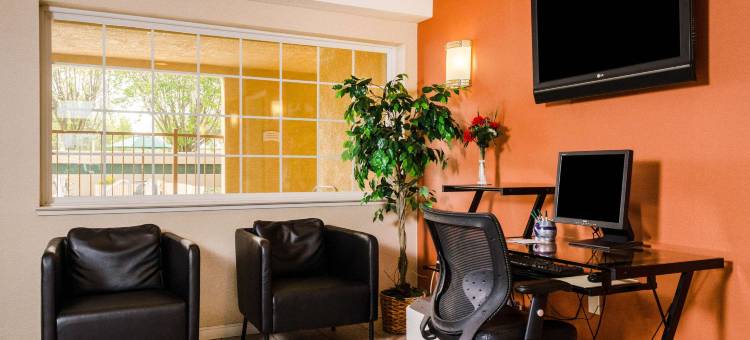 品质酒店及套房拉特罗普(Quality Inn & Suites Lathrop)图片