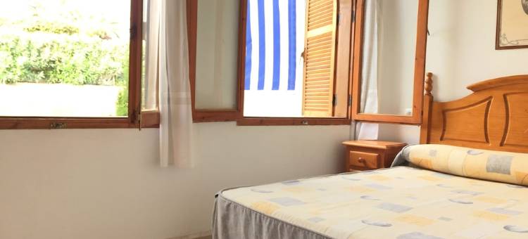 玛塔海滩平房阿特尼亚 99 号酒店(La Mata Beach Bungalow Atenea 99)图片