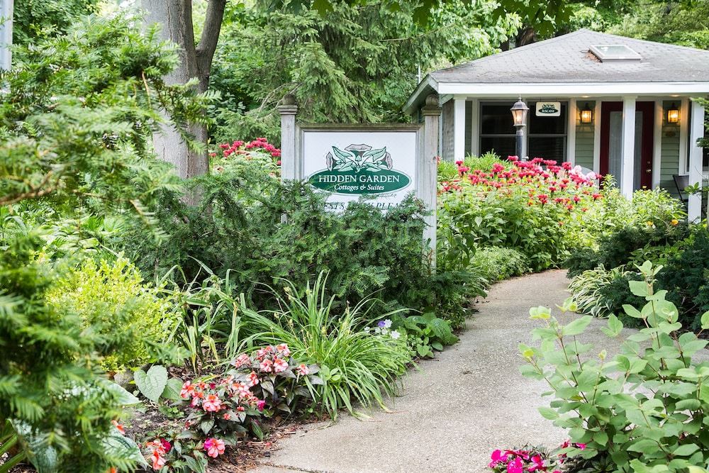 Hidden Garden Cottages Suites Hotel Reviews And Room Rates