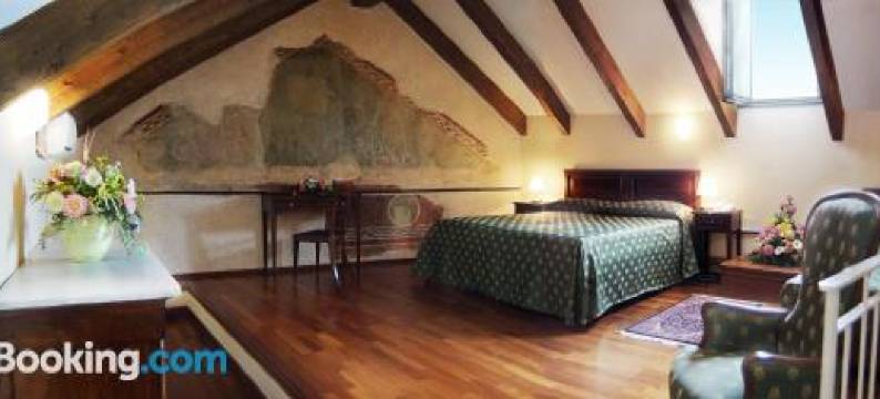 帕拉索维斯科威雷酒店(Palazzo Vescovile Hotel)图片